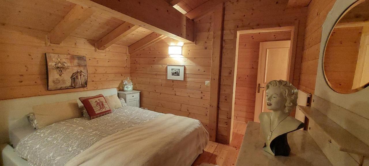 Chambre D'Hotes L'Ours Bleu Лес-Діаблеретс Екстер'єр фото